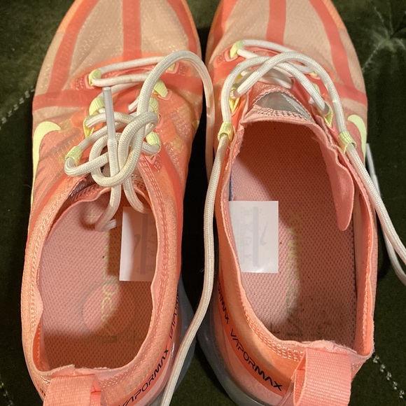 Pink Nike vapormax - Picture 5 of 7